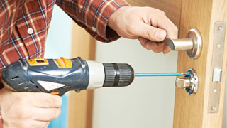 Automotive Locksmith at Sterling Creek Fort Worth, Texas